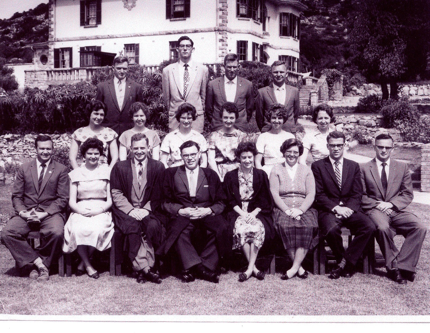 1962 Final year graduating students 1962 BI Graduating students
